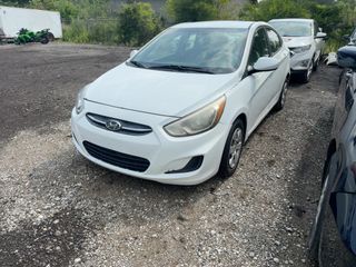 2016 Hyundai Accent SE - Exterior Front Left Corner Image